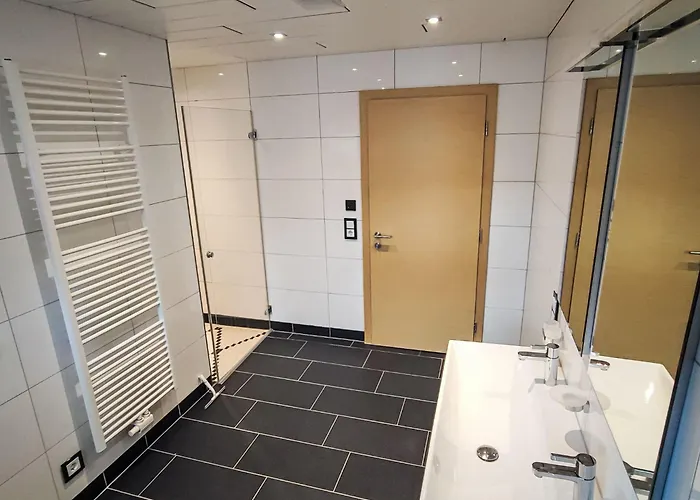 Bella Monte-5 By Interhome *